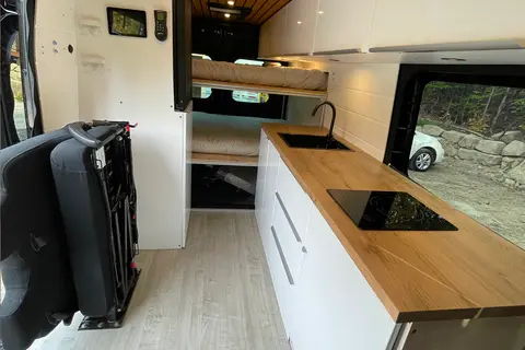 Van-Escapades 22-001 - Promaster 4 places