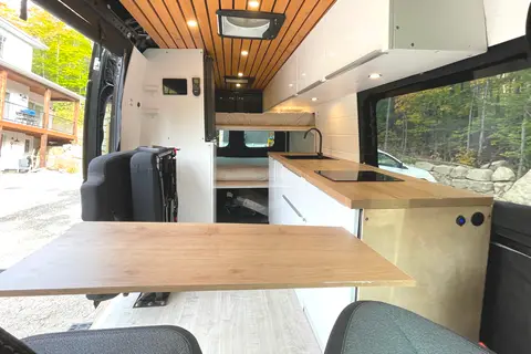 Van-Escapades 22-001 - Promaster 4 places