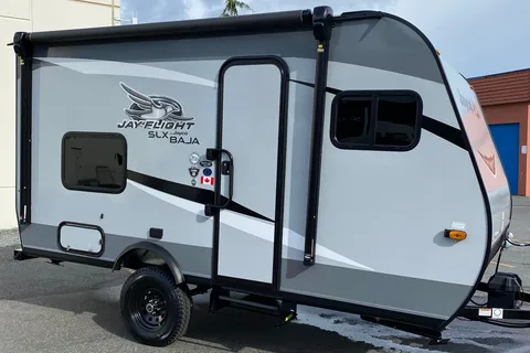 Family Friendly Jayco Jay Flight 15 ft. Travel Trailer - Sleeps 4