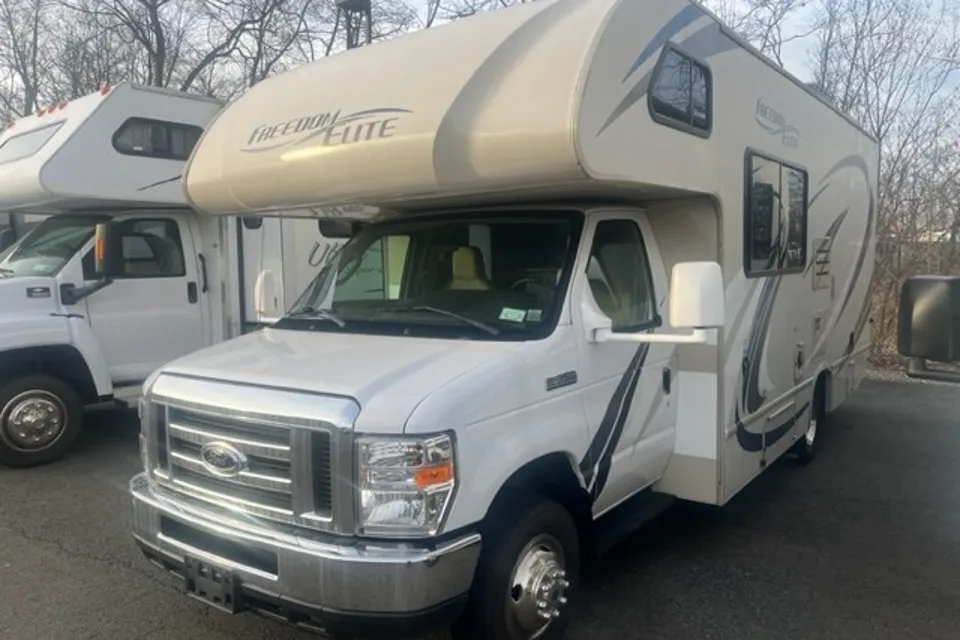 Artemis "Arty" The Adventurer - 2018 Thor Freedom Elite 23H