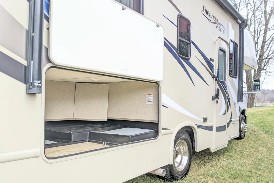Artemis "Arty" The Adventurer - 2018 Thor Freedom Elite 23H