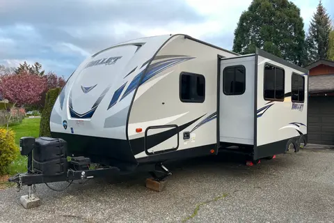 Rubie's Keystone Bullet 277BHS  Travel Trailer