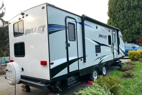 Rubie's Keystone Bullet 277BHS  Travel Trailer