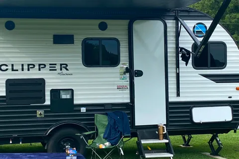 Jaret's Coachman Clipper Travel Trailer