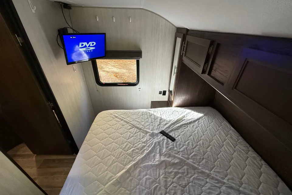 Forest River Cherokee 23mk Travel Trailer