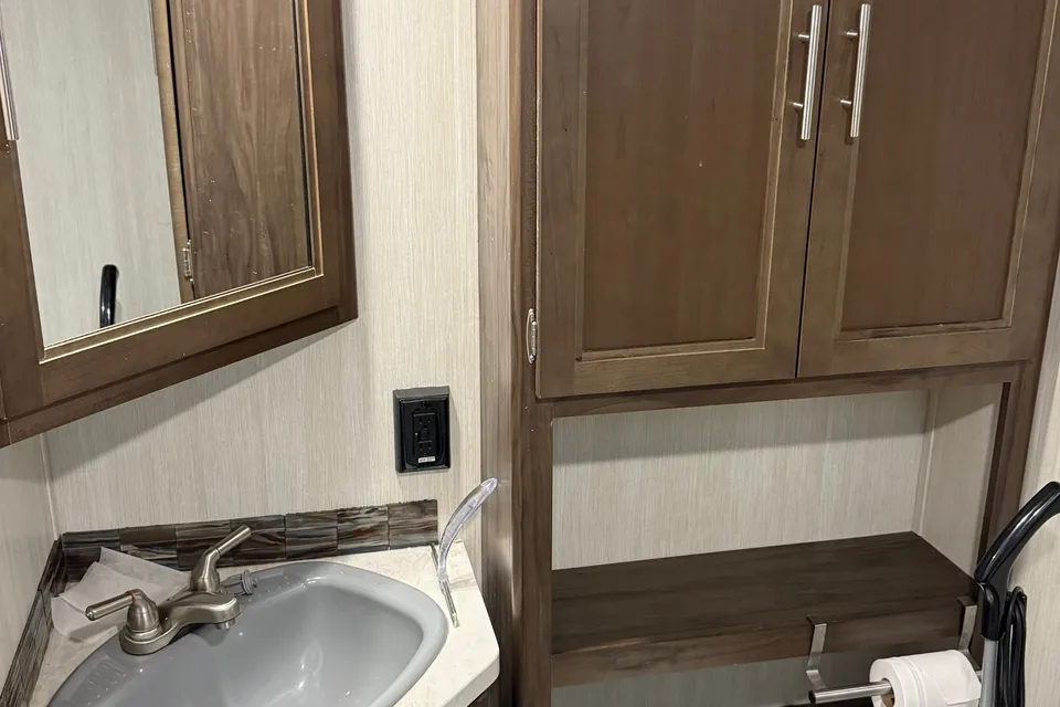 Forest River Cherokee 23mk Travel Trailer