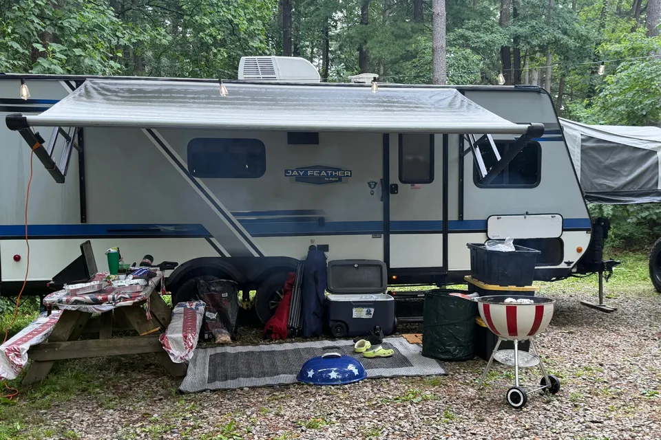 Cristian's Jayco Feather x23 b Hybrid