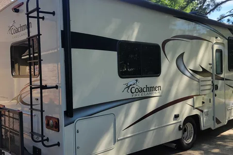 Scot's Coachmen Freelander 27qb Class C