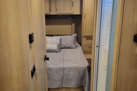 Scot's Coachmen Freelander 27qb Class C