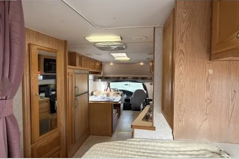 Island Wanderer Motorhome-Port Alberni Area Only Please-West Coast Minimum of 3 days