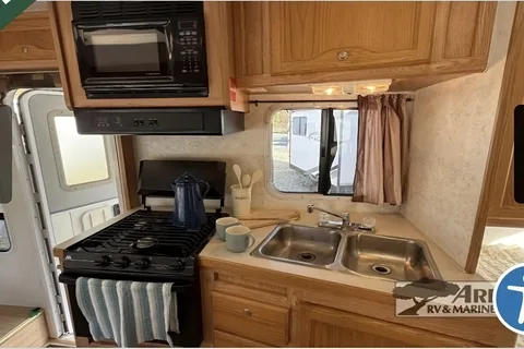 Island Wanderer Motorhome-Port Alberni Area Only Please-West Coast Minimum of 3 days