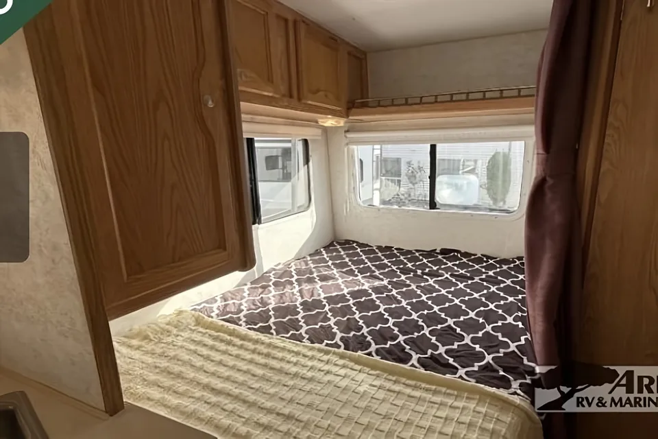 Island Wanderer Motorhome-Port Alberni Area Only Please-West Coast Minimum of 3 days