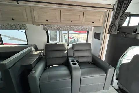 Luxurious Class C available from Sooke to Courtnay for a stationary winter rental!