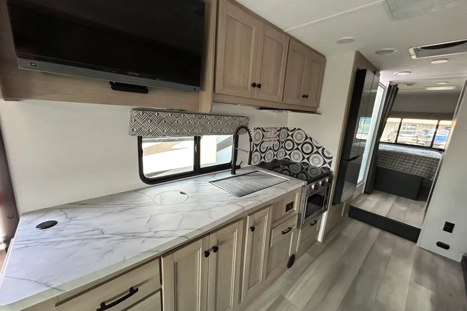 Luxurious Class C available from Sooke to Courtnay for a stationary winter rental!