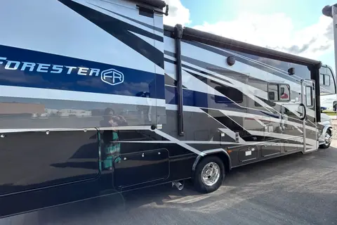 Luxurious Class C available from Sooke to Courtnay for a stationary winter rental!