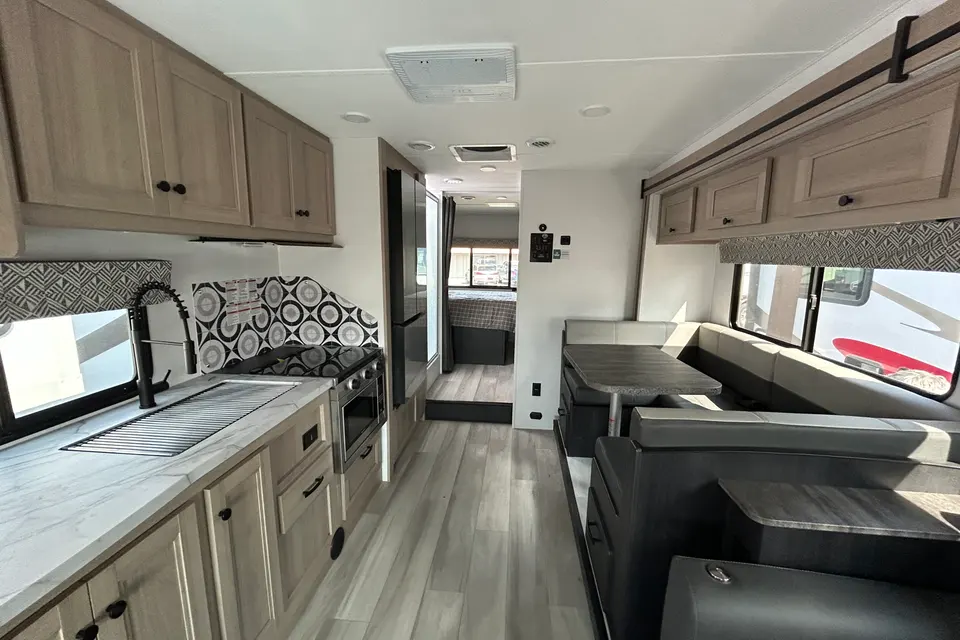 Luxurious Class C available from Sooke to Courtnay for a stationary winter rental!