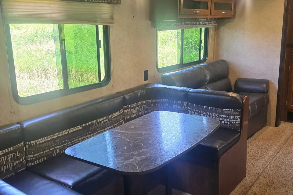 Weekend Wanderer Jayco 294QBSW Travel Trailer