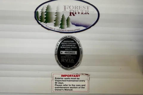 Jody's Forest River 201BHXL Travel Trailer