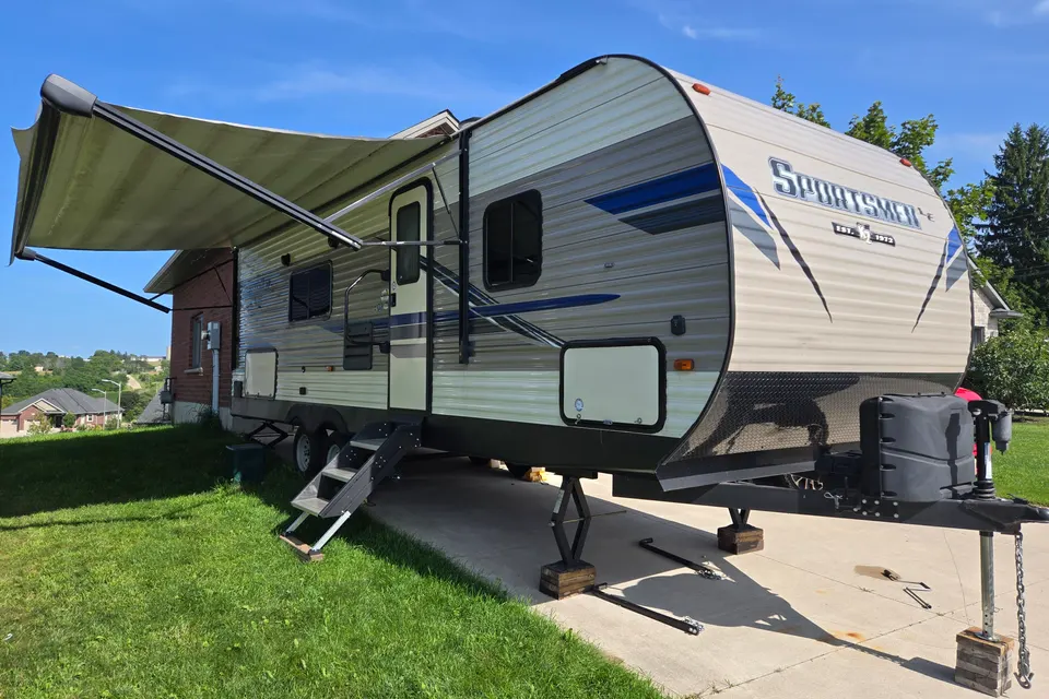 Matthew's KZ Sportsmen+ 261BHLE Travel Trailer