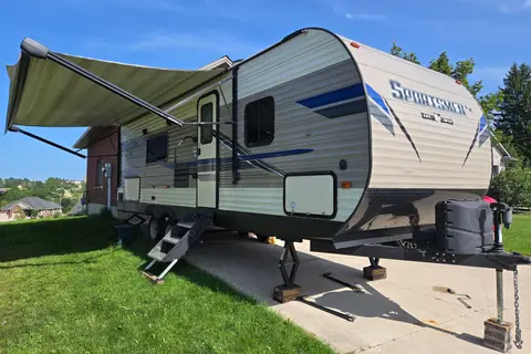 Matthew's KZ Sportsmen+ 261BHLE Travel Trailer