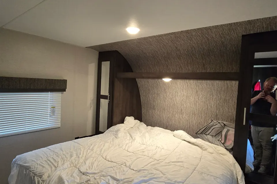 Matthew's KZ Sportsmen+ 261BHLE Travel Trailer