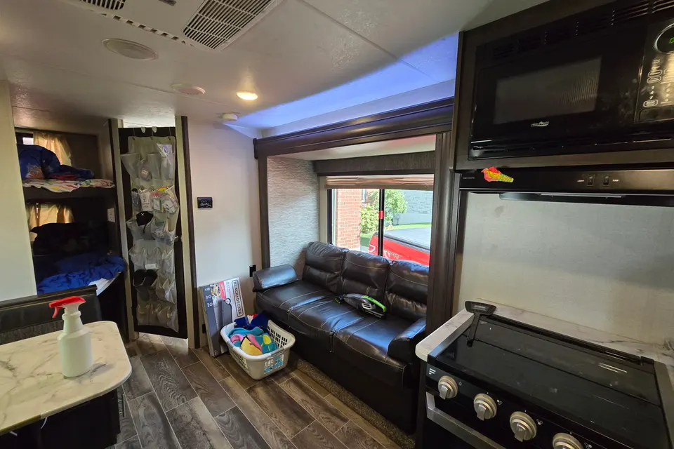 Matthew's KZ Sportsmen+ 261BHLE Travel Trailer
