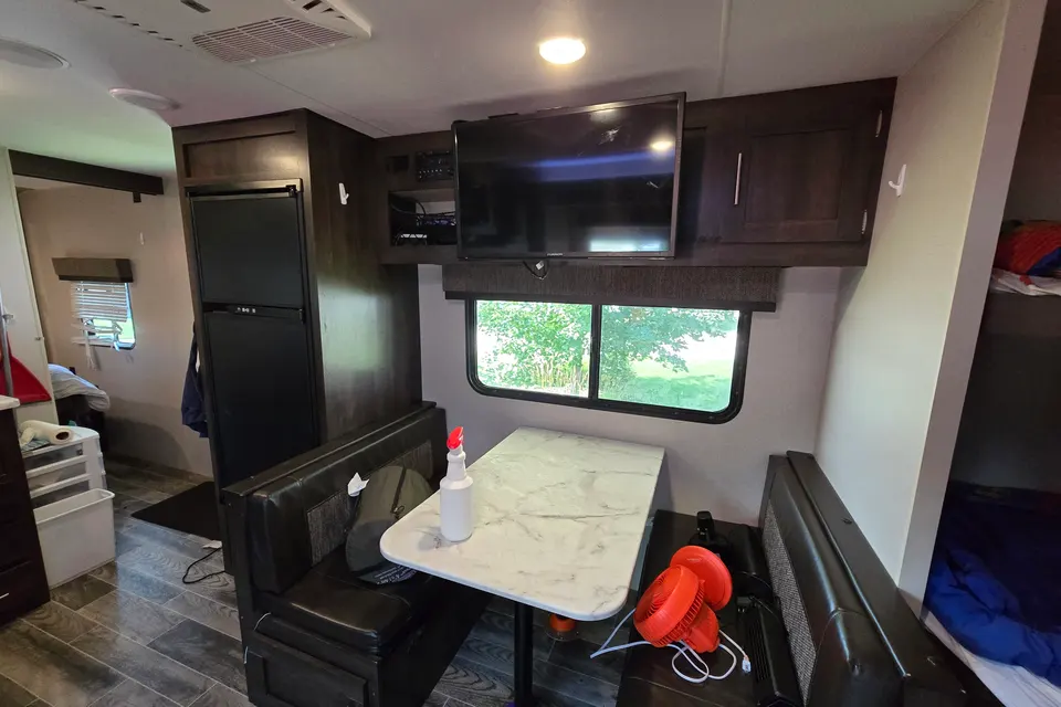 Matthew's KZ Sportsmen+ 261BHLE Travel Trailer