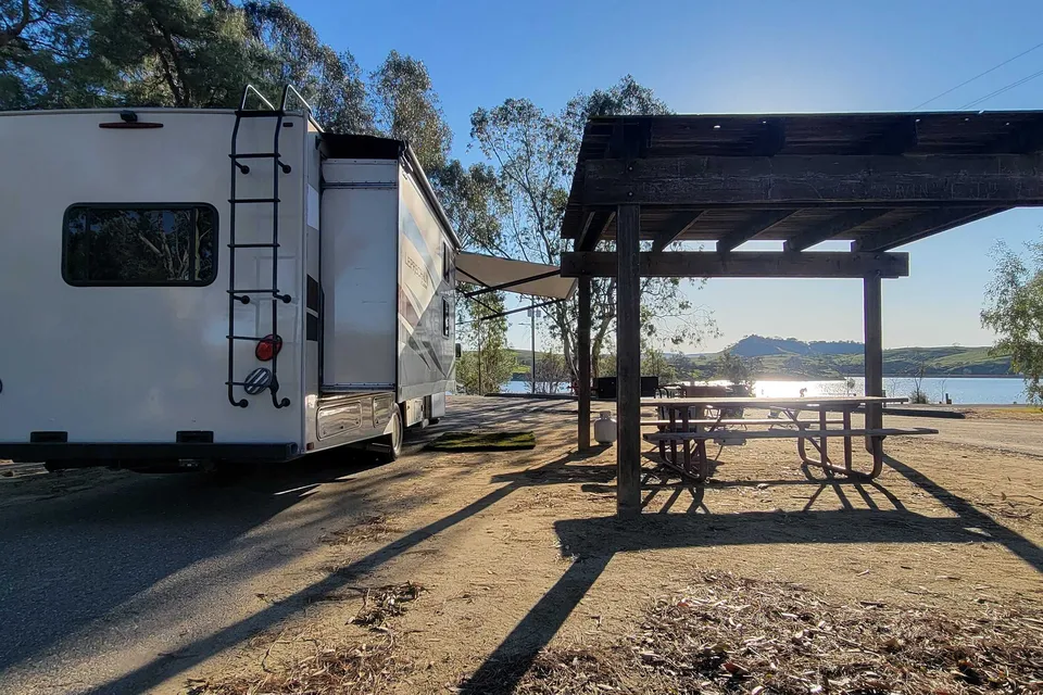 ***THE MOOSE*** '17 Coachmen SLEEPS 10!!!