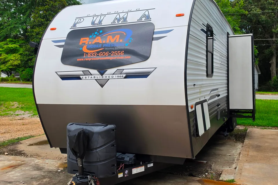 Reginald's Palomino 33thds Toy Hauler