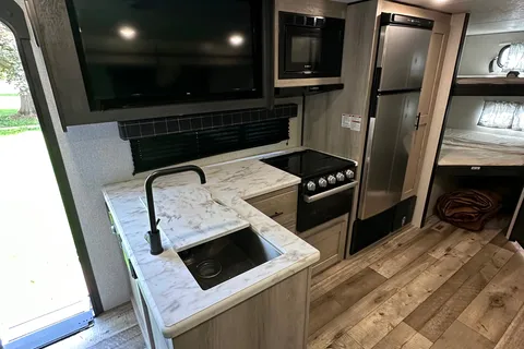 Connor's KZ SE C231BHKSE Travel Trailer