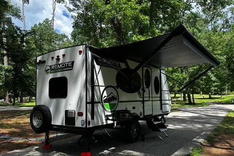 NOMAD 2024Coachmen Remote 18R Trailer