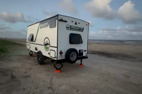 NOMAD 2024Coachmen Remote 18R Trailer