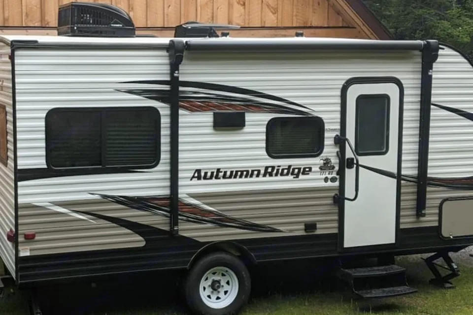 JC's Starcraft Autumn Ridge Outfitter