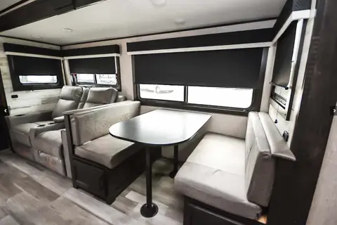 Felix's Jayco Jay Feather 25RB Travel Trailer