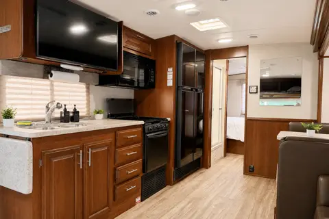(#12) Luxury Class A RV 31FT | Sleeps 7 | Slide Outs | Burning Man | EDC