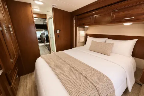 (#12) Luxury Class A RV 31FT | Sleeps 7 | Slide Outs | Burning Man | EDC