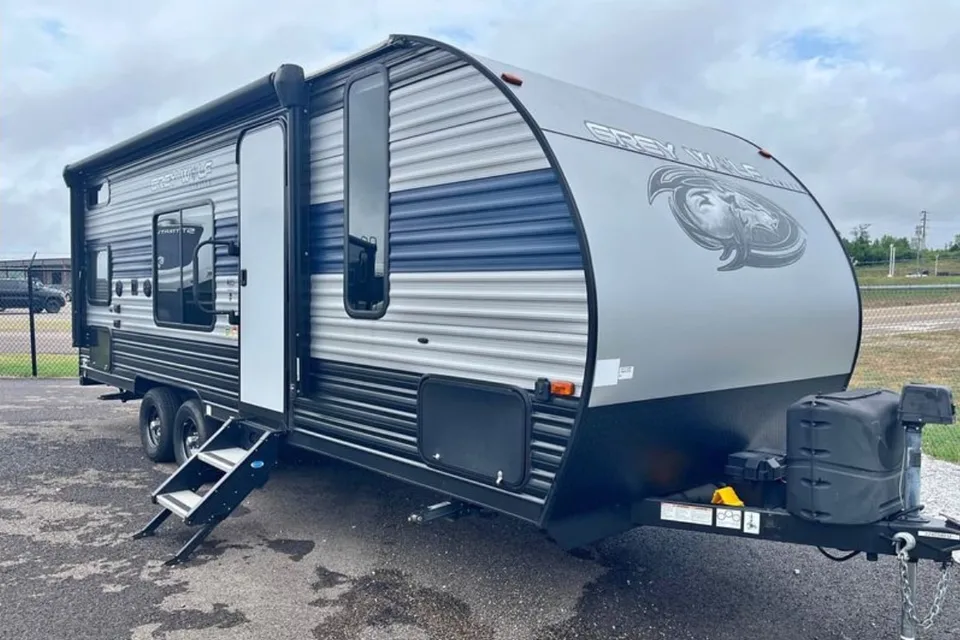 2021 Forest River 22MKSE — Delivered & Set Up! Sleeps 6, Full Kitchen & Bath, Family-Friendly Camper!!