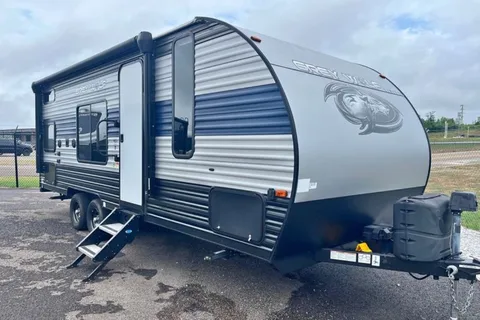 2021 Forest River 22MKSE — Delivered & Set Up! Sleeps 6, Full Kitchen & Bath, Family-Friendly Camper!!