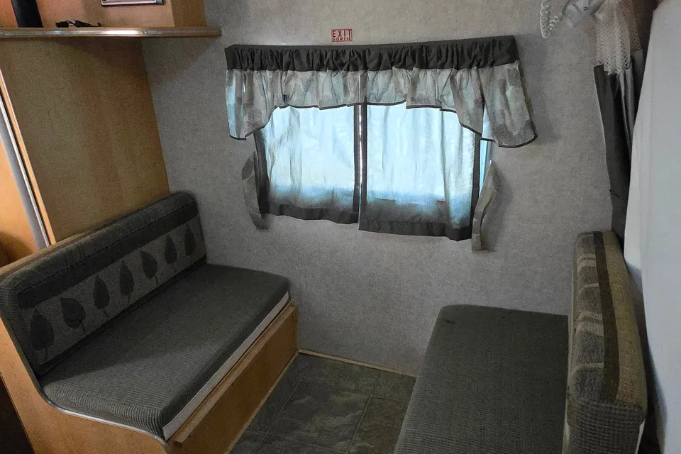Trail Lite Bantam F18 Flier Travel  hybridTrailer
