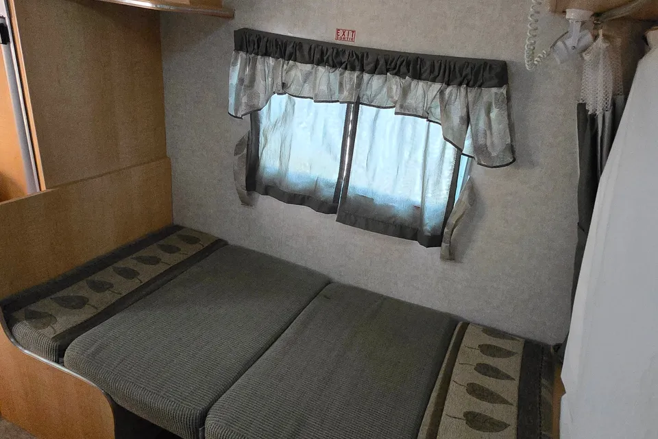 Trail Lite Bantam F18 Flier Travel  hybridTrailer