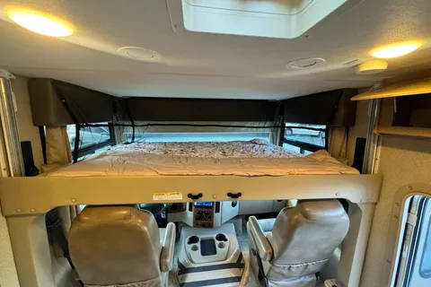 Thor Motor Coach Wind Sport 29M Class A