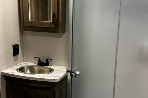 Christen's Keystone 320MLS Travel Trailer