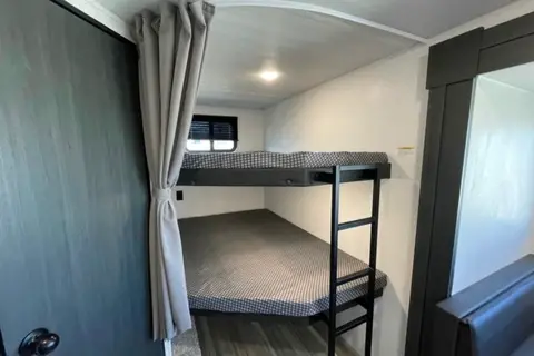 Keystone 261BH Travel Trailer