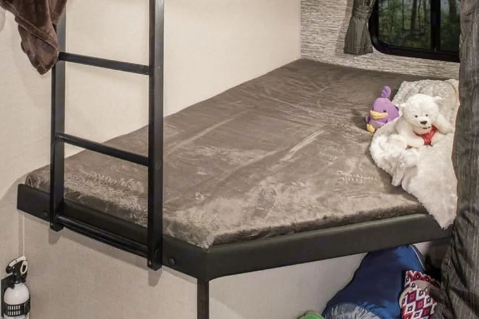 Montyce’s Luxury KZ Sportsmen Travel Trailer