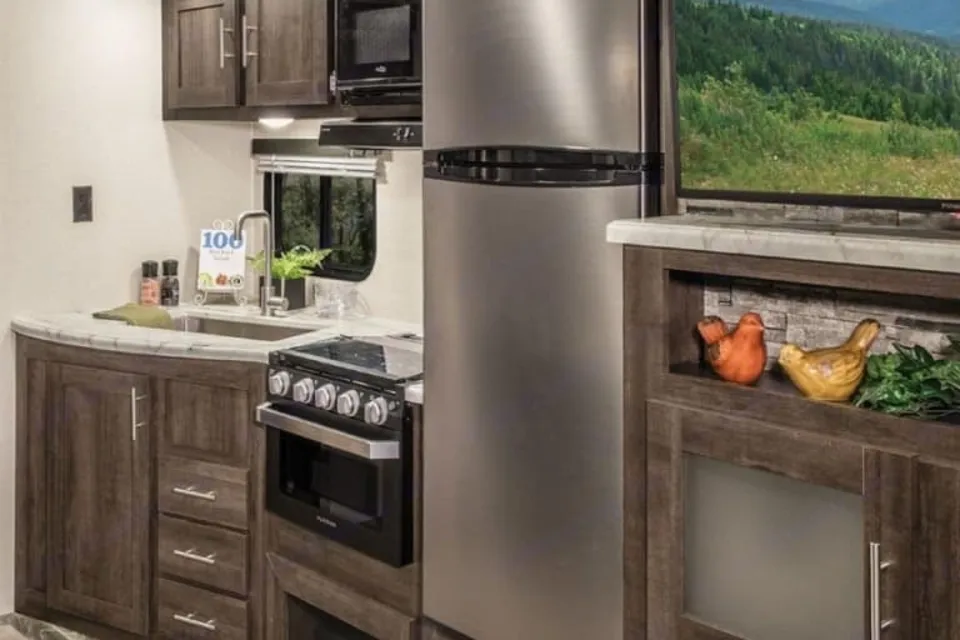 Montyce’s Luxury KZ Sportsmen Travel Trailer