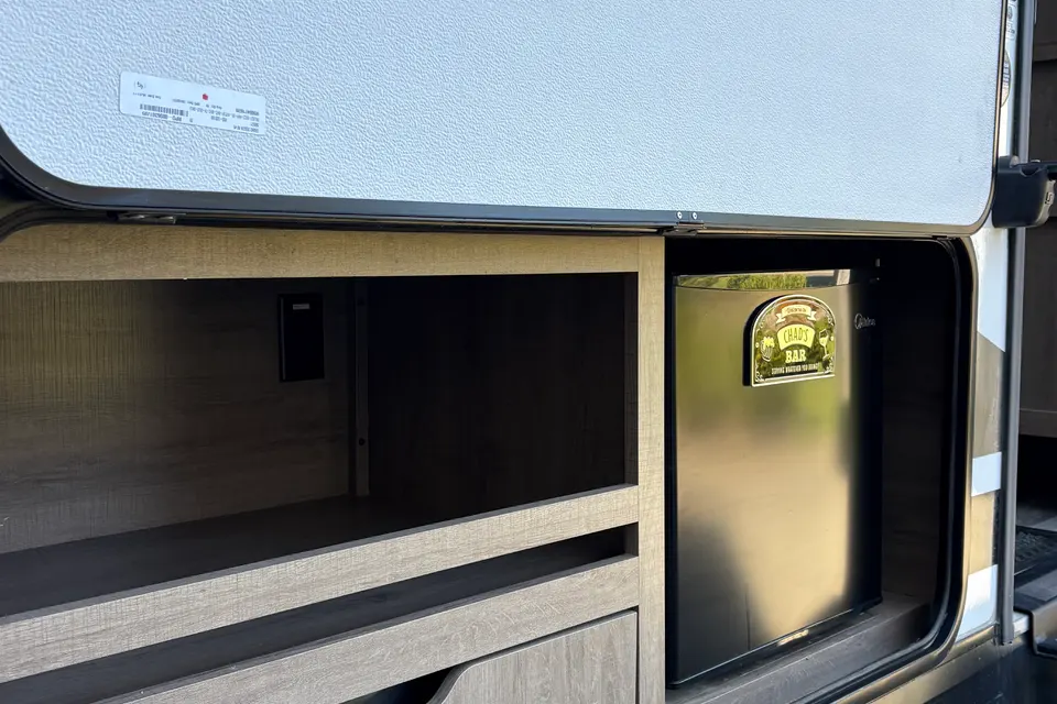 Chad & Allie’s Grand Design Imagine 2800BH Travel Trailer
