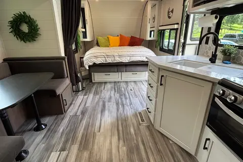 Dominy's Jayco Jay Flight 235MBHW Travel Trailer