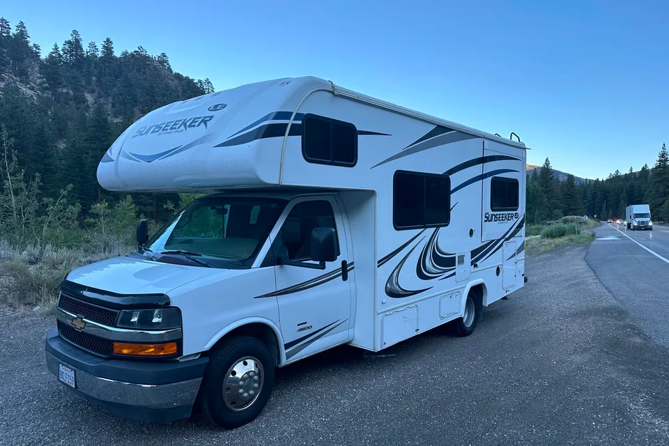 Michael 's Forest River Sunseeker LE G4500 Class C