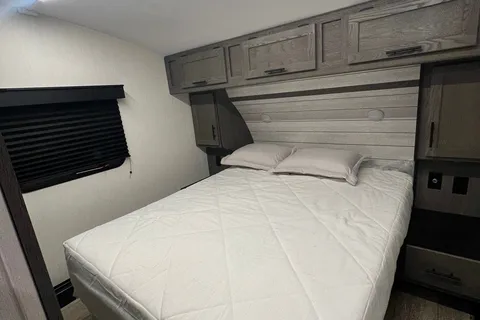 Andrew's Forest River Artic Wolf Fifth Wheel Sleeps 10