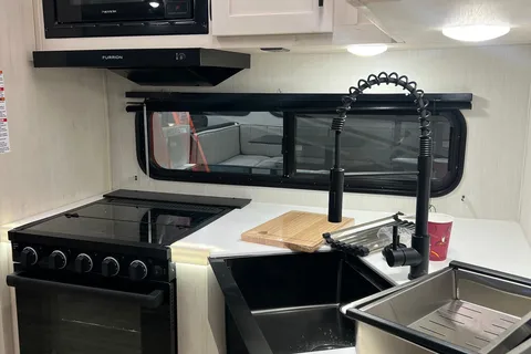 Andrew's Forest River Artic Wolf Fifth Wheel Sleeps 10